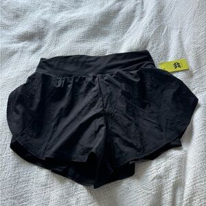 Womens size large nwt all in motion black shorts with built in liner